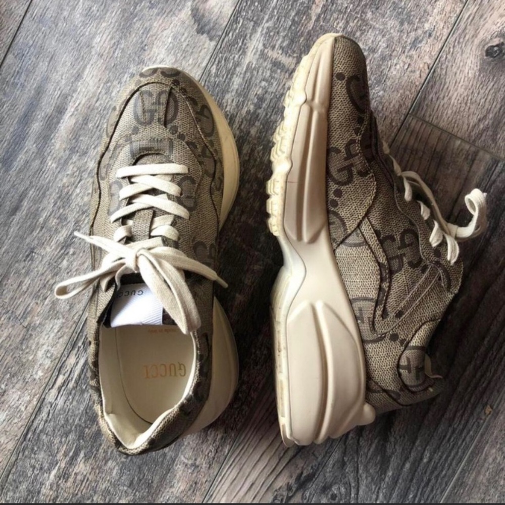 Gucci 100 Rhyton sneakers Size 37